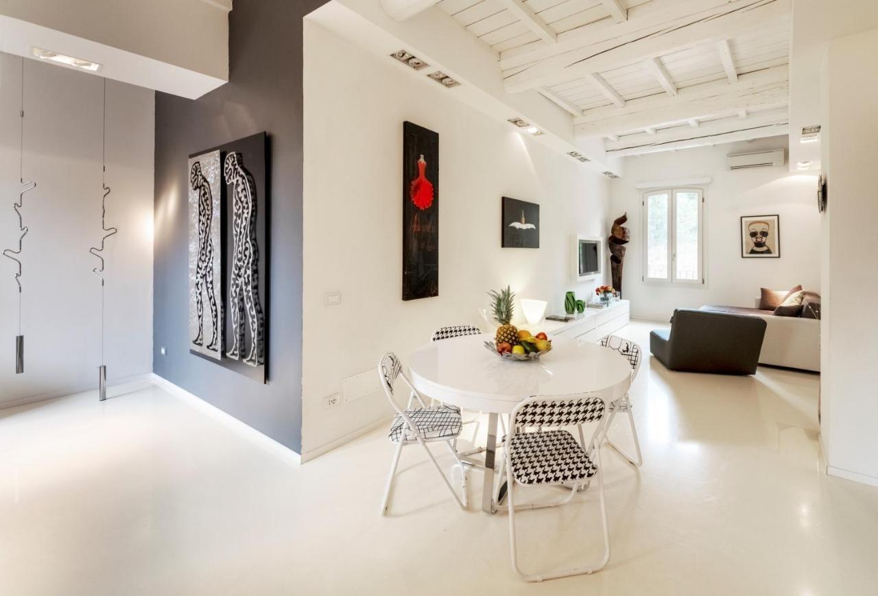 הוילה Charming Flat In Centro A Ferrara Con Posto Auto מראה חיצוני תמונה