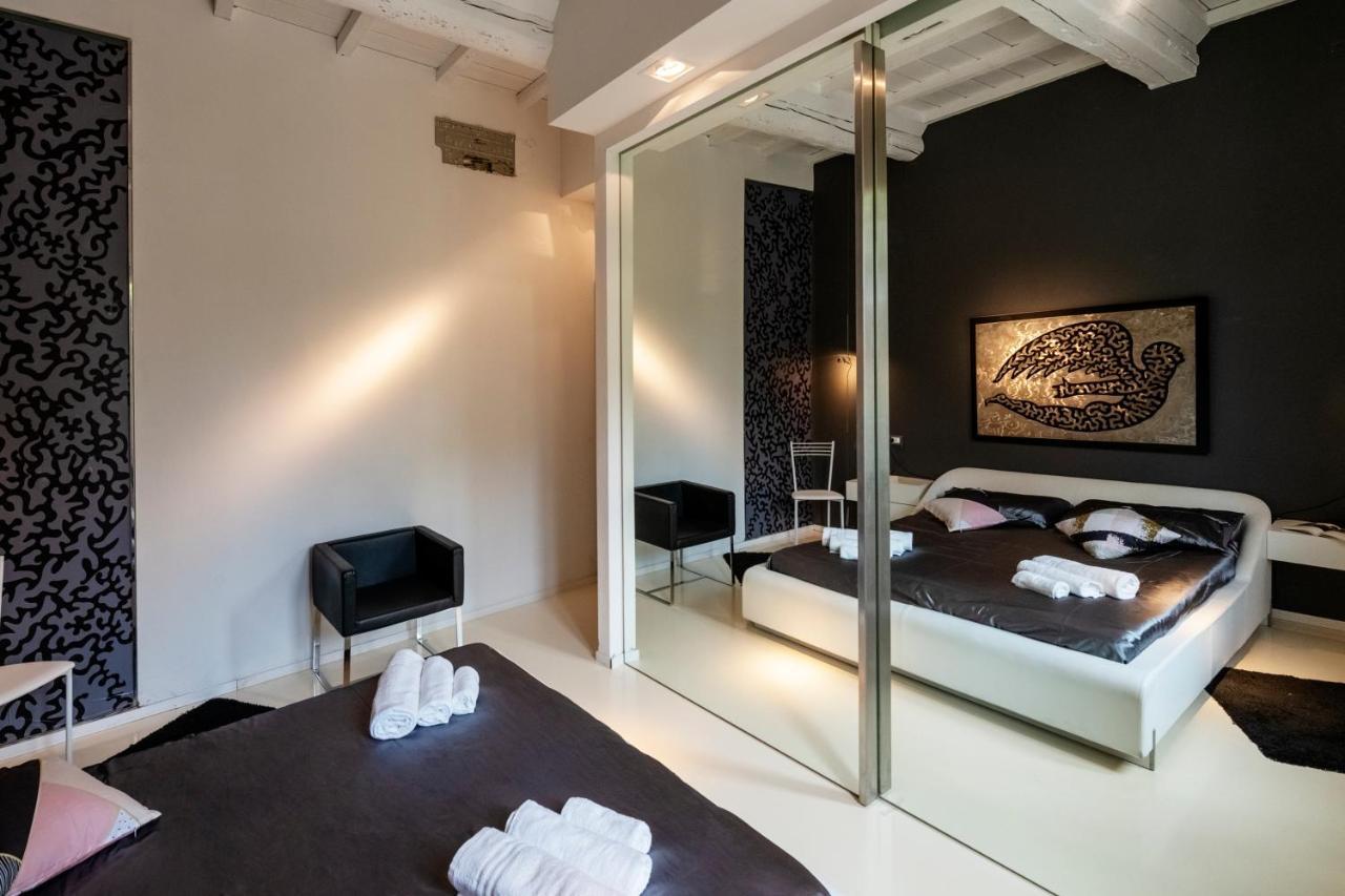 הוילה Charming Flat In Centro A Ferrara Con Posto Auto מראה חיצוני תמונה