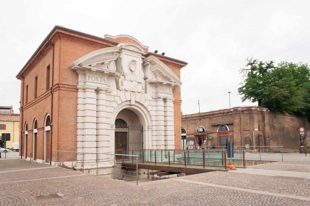 הוילה Charming Flat In Centro A Ferrara Con Posto Auto מראה חיצוני תמונה